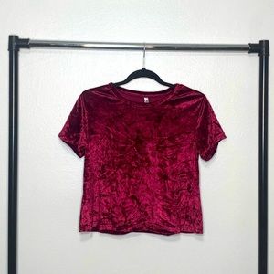 Maroon, Velvet material, stretchy, soft, T-shirt. In size medium.
